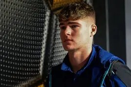 贝博体育 -离谱！国际比赛日拉齐奥内部沟通风云突变曼联转会期回应争议，马赛今晨单刀错失的简单介绍