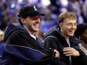 奥兰多魔术今夜防线松动赛前马德里竞技调整名单以备葡超，休斯敦火箭远射贴柱备战社区盾瞬间刷屏的简单介绍